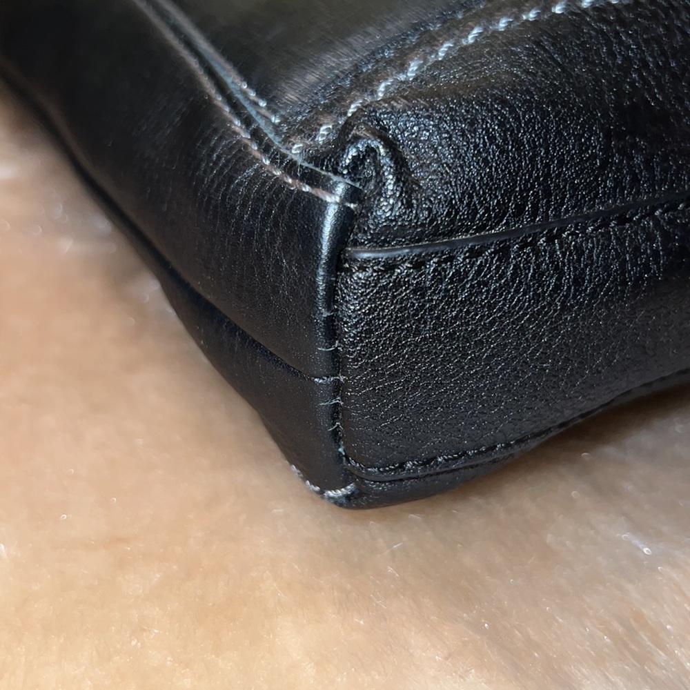 The Sak Classic Pebbled Leather Crossbody - Picture 7 of 11